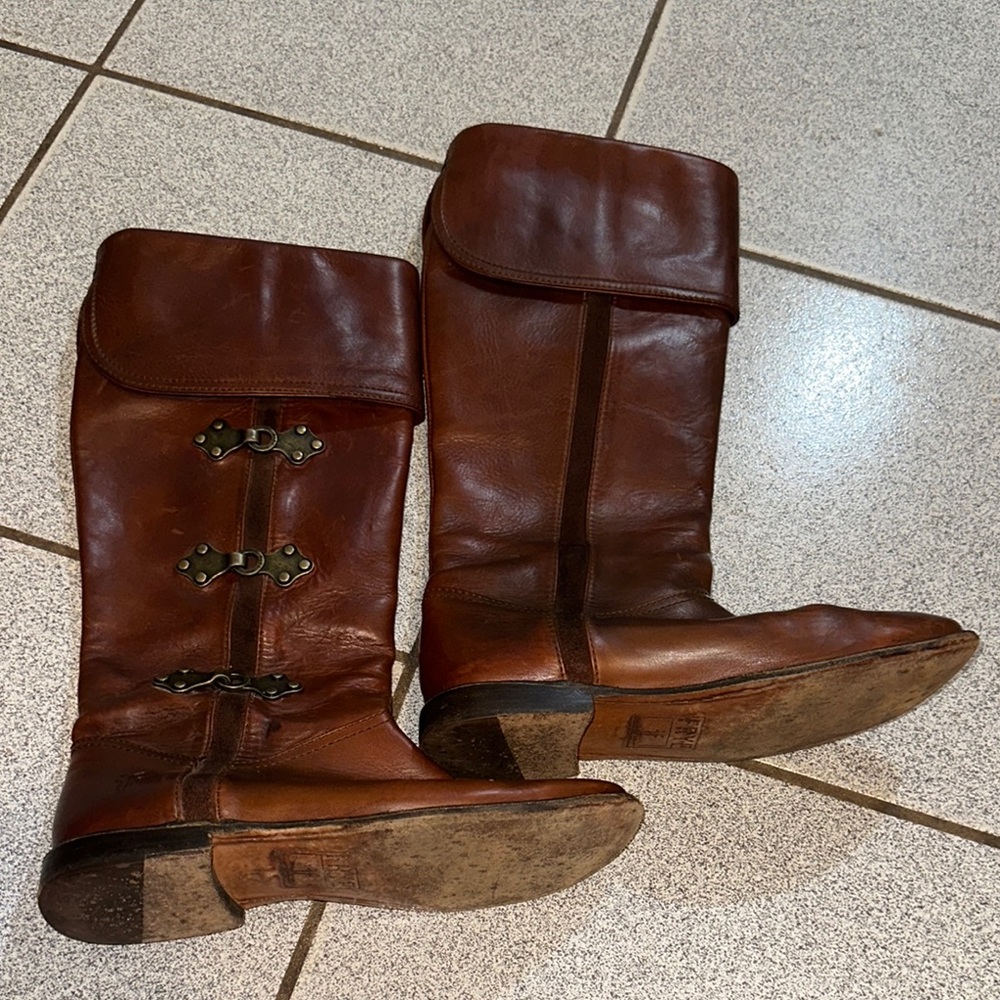 Frye Paige Clovertab Cuff Boots Brown Leather Size 8